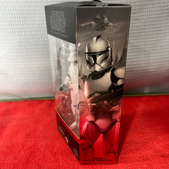 Star Wars Black Series Clone Wars Phase 1 Clone Trooper Action Figure w/Case - Picture 7 of 7
